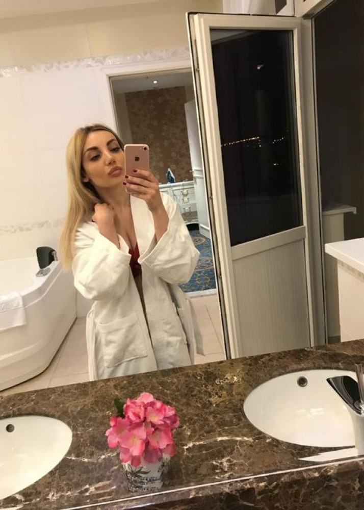 Индивидуалка Снежана главное фото в городе Барнаул 